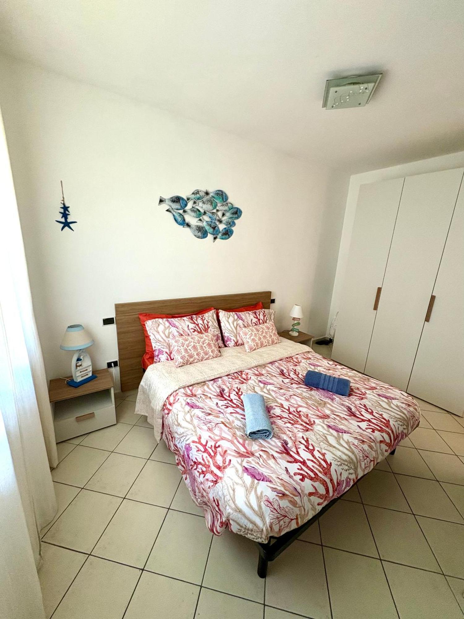Consumella24 Apartment Портоферайо Екстериор снимка